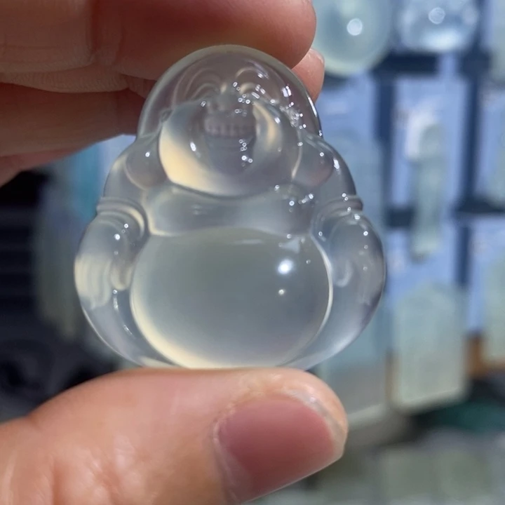 岫玉未镶嵌颈饰吊坠