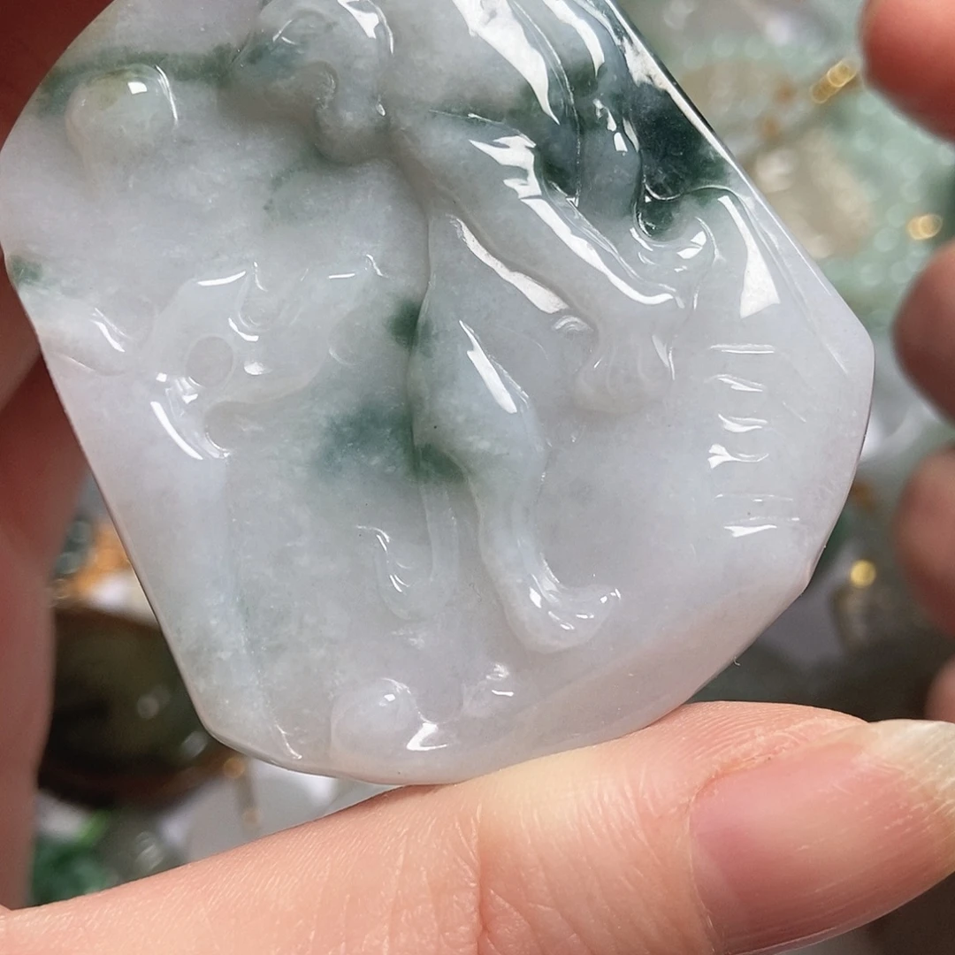 翡翠未镶嵌颈饰88