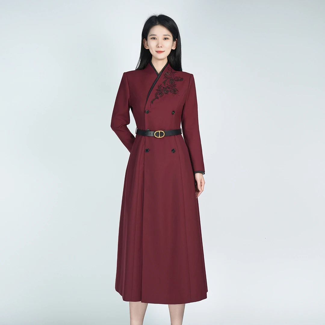 浒城古娘国风刺绣花高定中长款收腰女伊洛战袍连衣裙HCSS050857