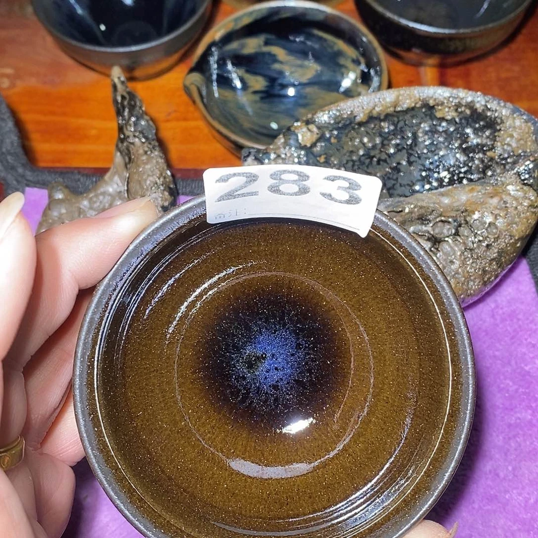 L***m哈哈哈哈哈哈哈哈283