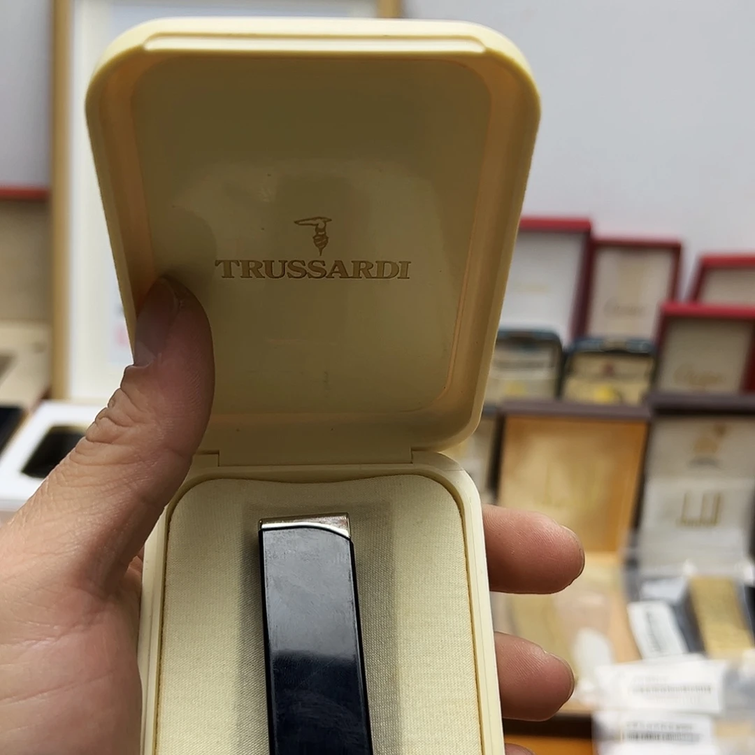 楚萨帝黑银电锤明火