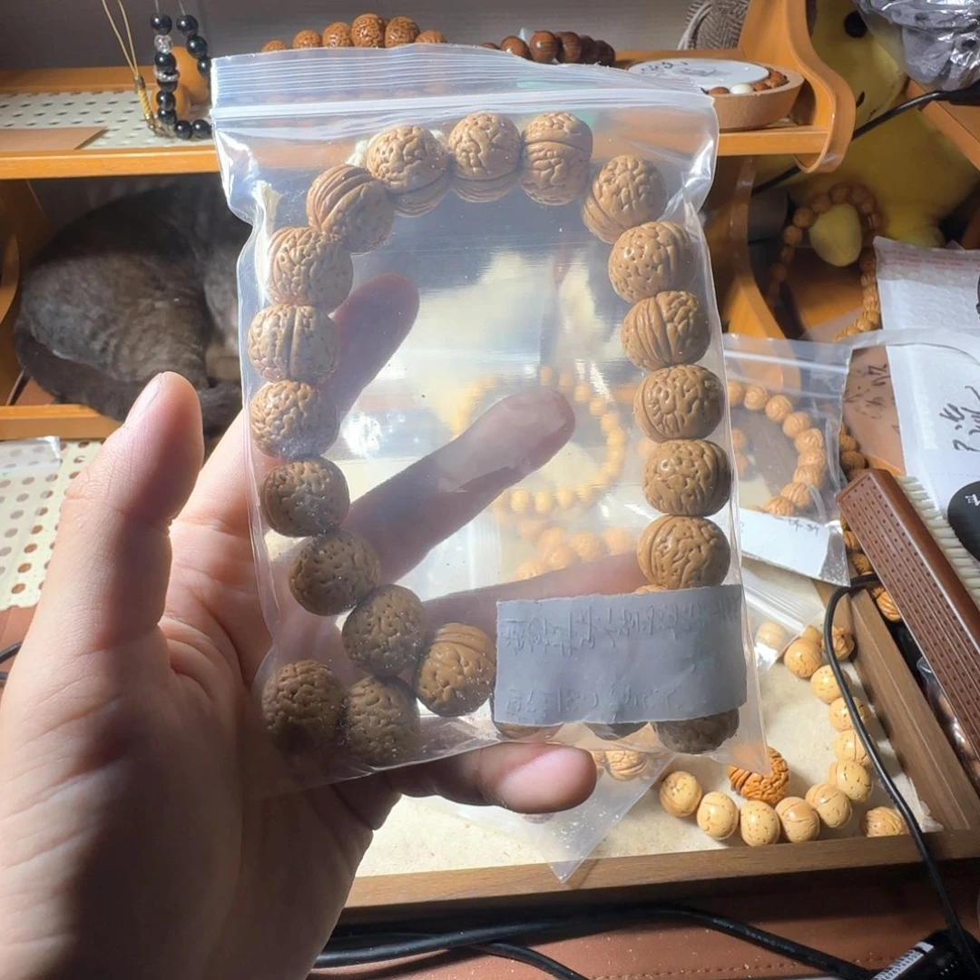 水****把件桃核盘锦奶油嫁接