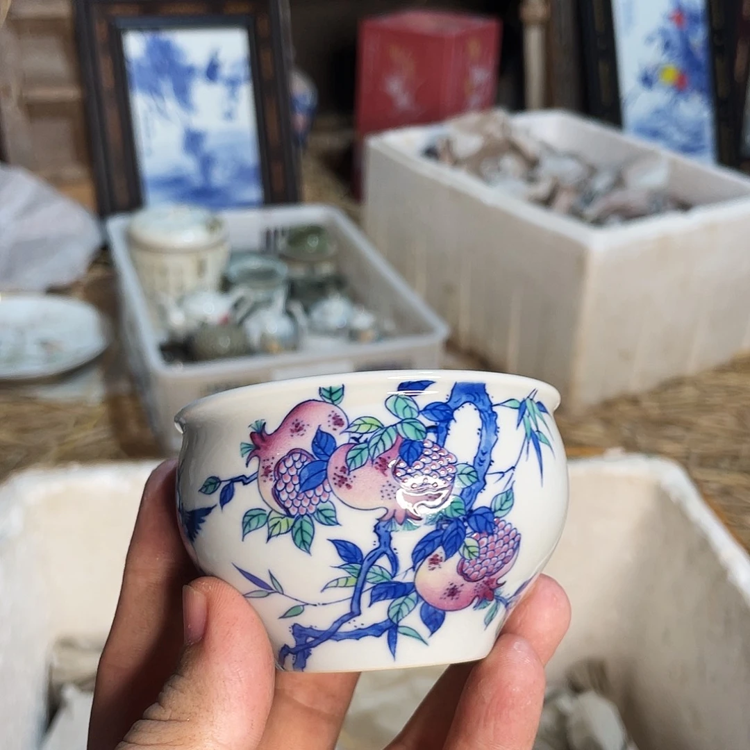 玲****杯景德镇陶瓷艺术品