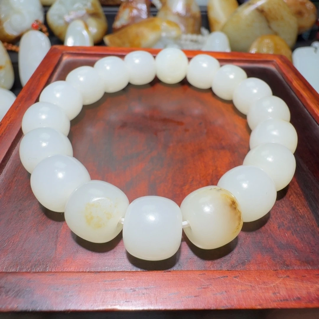 清***风和田玉未镶嵌手串