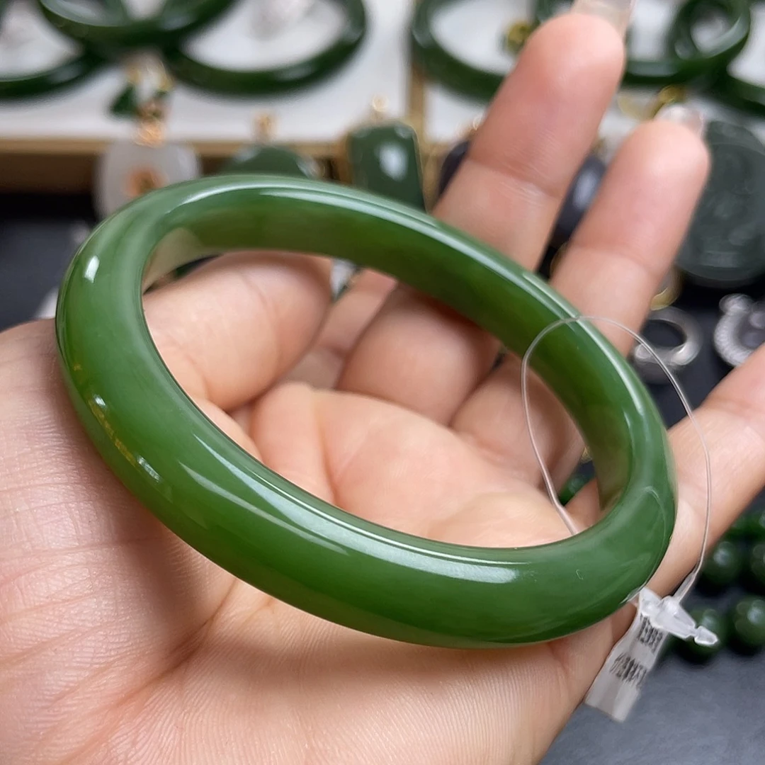 和田玉（碧玉）手镯未镶嵌