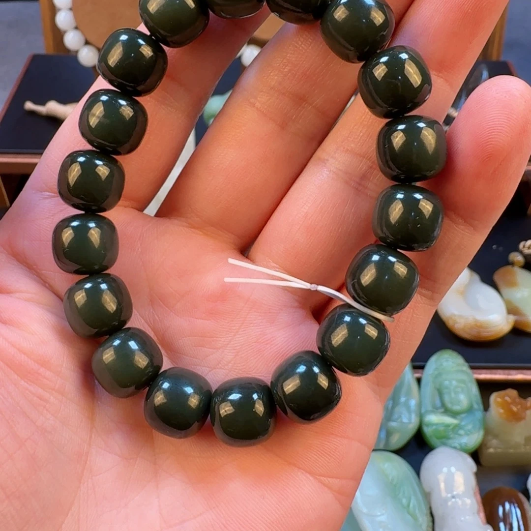 和田玉未镶嵌项链