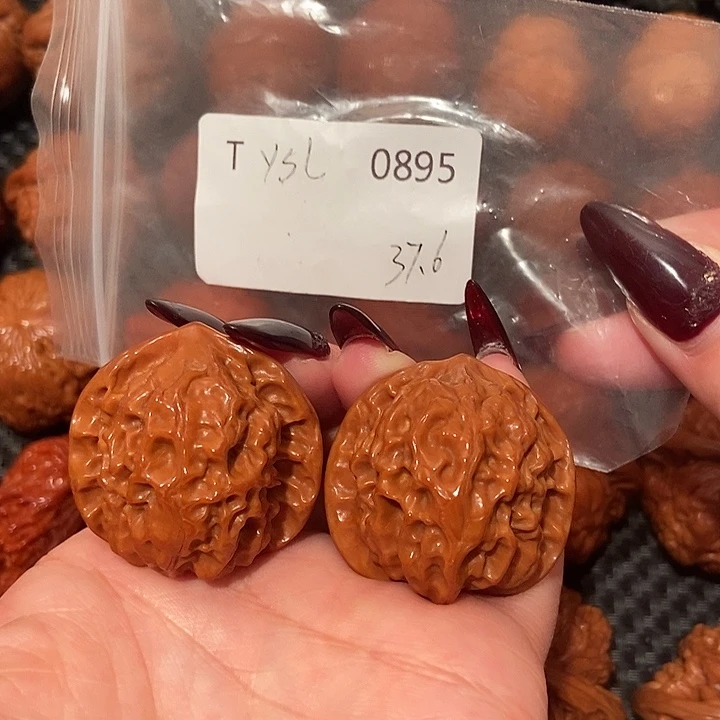 文玩核桃吊坠白蛇谷37