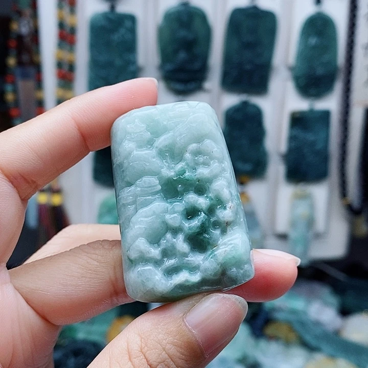 翡翠未镶嵌颈饰翡翠