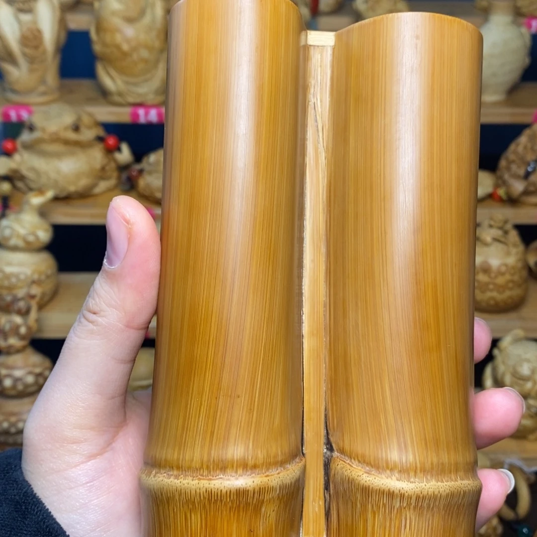 V***r竹腊月寒梅竹雕精工制作