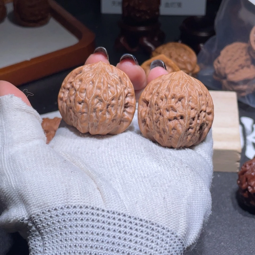 文玩核桃吊坠37.36铁锤3237