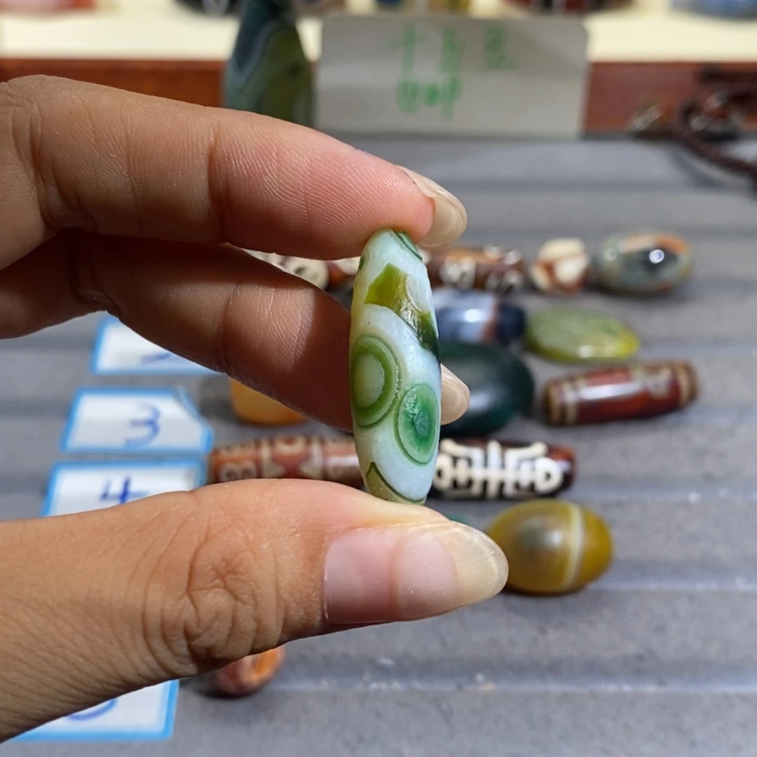 玛瑙/玉髓颈饰合金