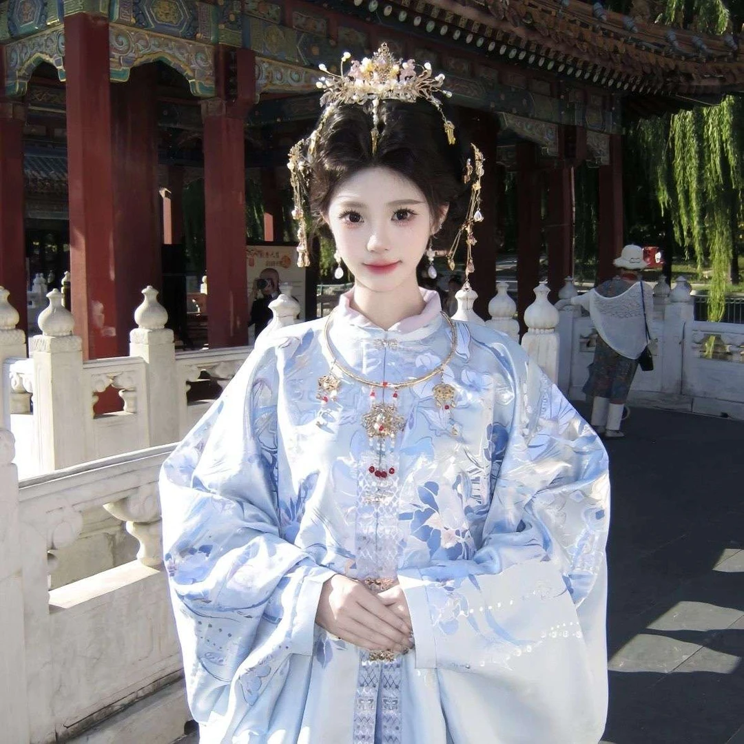 汉服女大明贵女明制对襟衫织金华丽马面裙套装仙气中国风