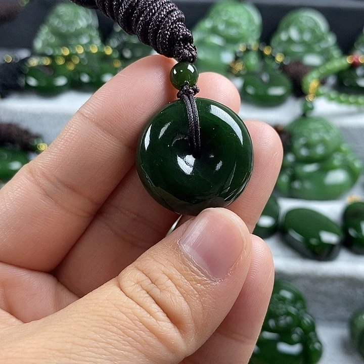 和田玉（碧玉）未镶嵌颈饰25