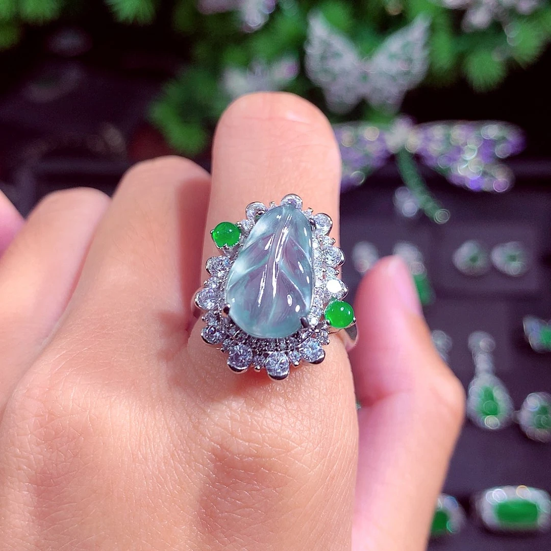 颈饰未镶嵌翡翠天然