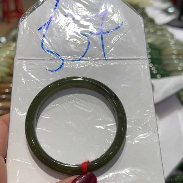 和田玉（糖玉）手镯未镶嵌