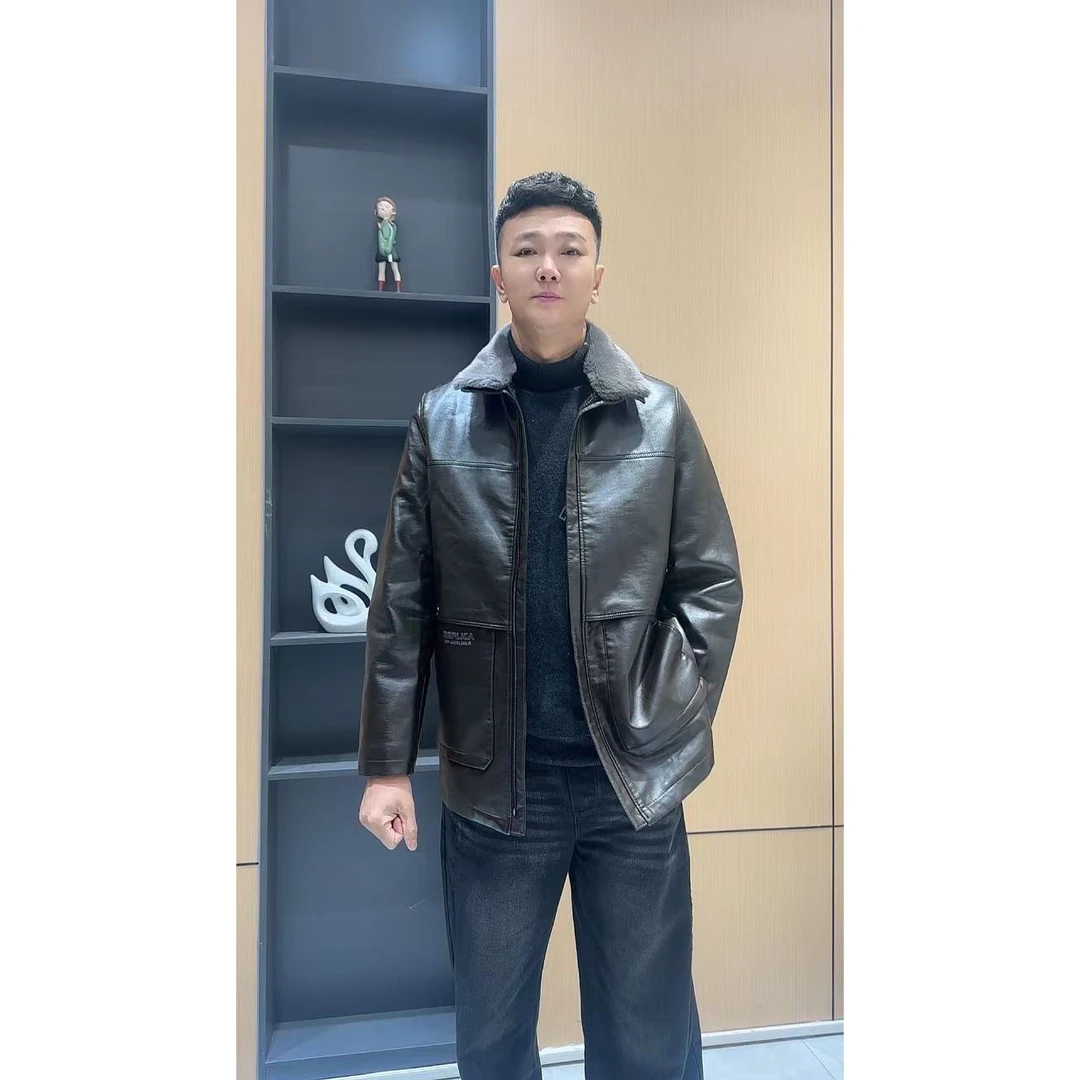 商务时尚休闲翻领皮衣 8881款