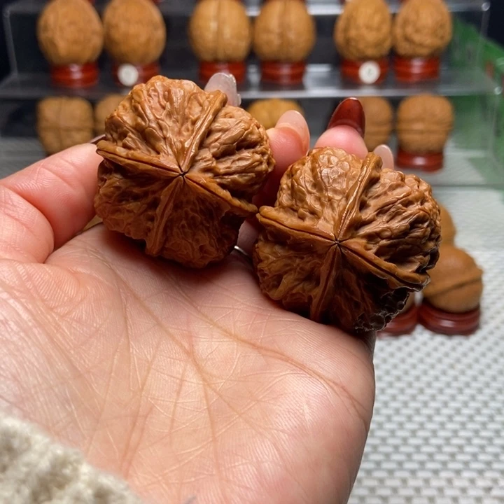 把件文玩核桃6洛神牡丹四棱