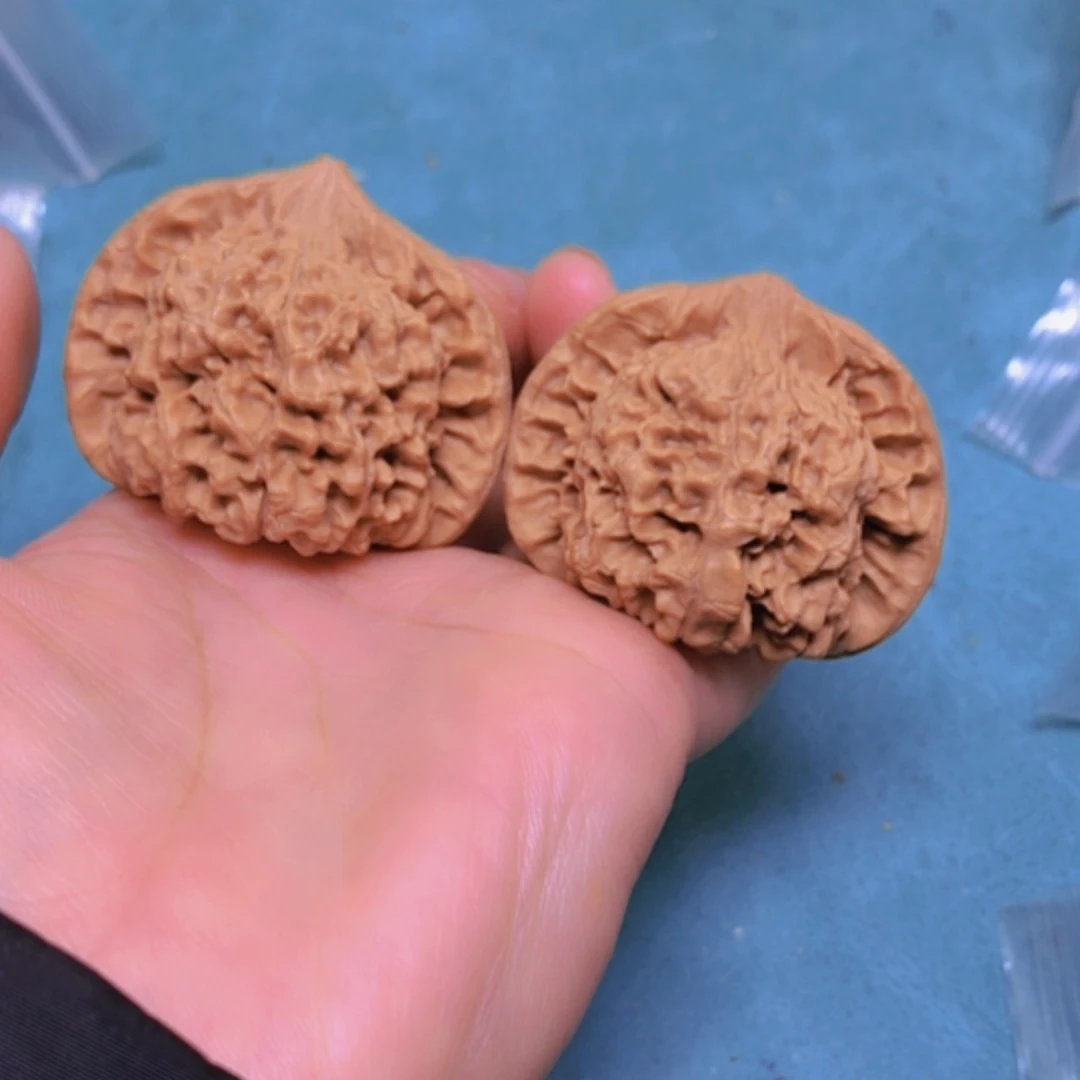 【闪购商品】摆件核桃47官帽修尖