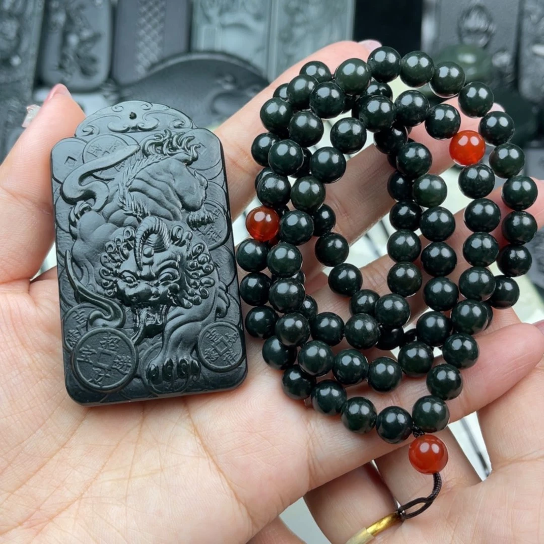 和田玉颈饰未镶嵌沙***狼