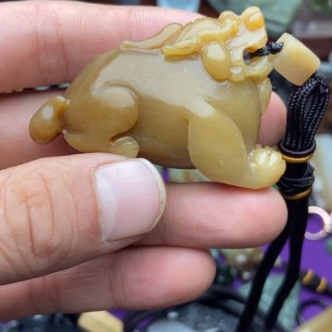 未镶嵌手镯透闪石质玉笑**生