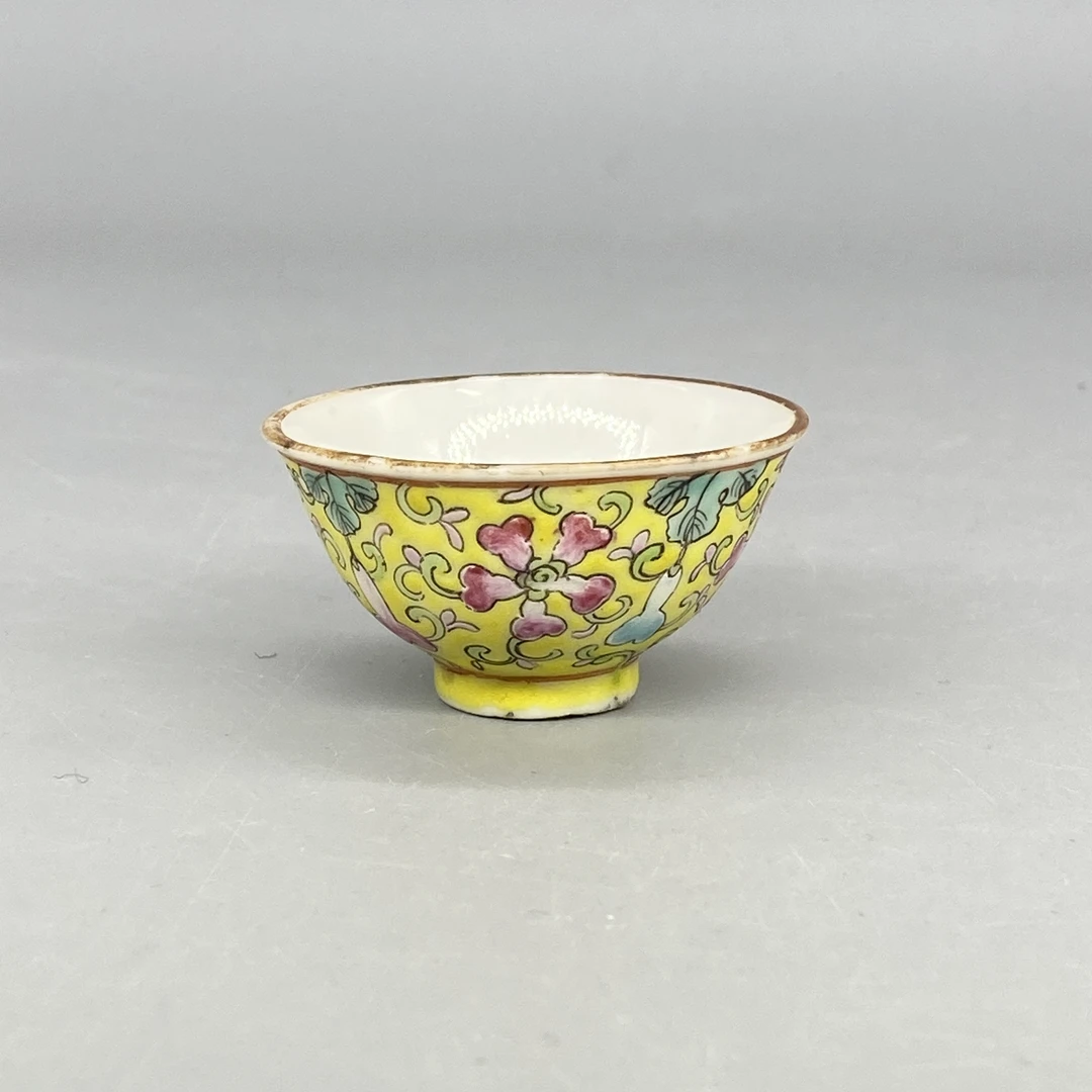 32512016*民国黄地粉彩花卉纹杯/瓷器三/江苏省文物总店/MM