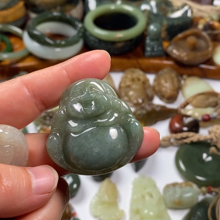 和田玉（糖玉）未镶嵌手镯