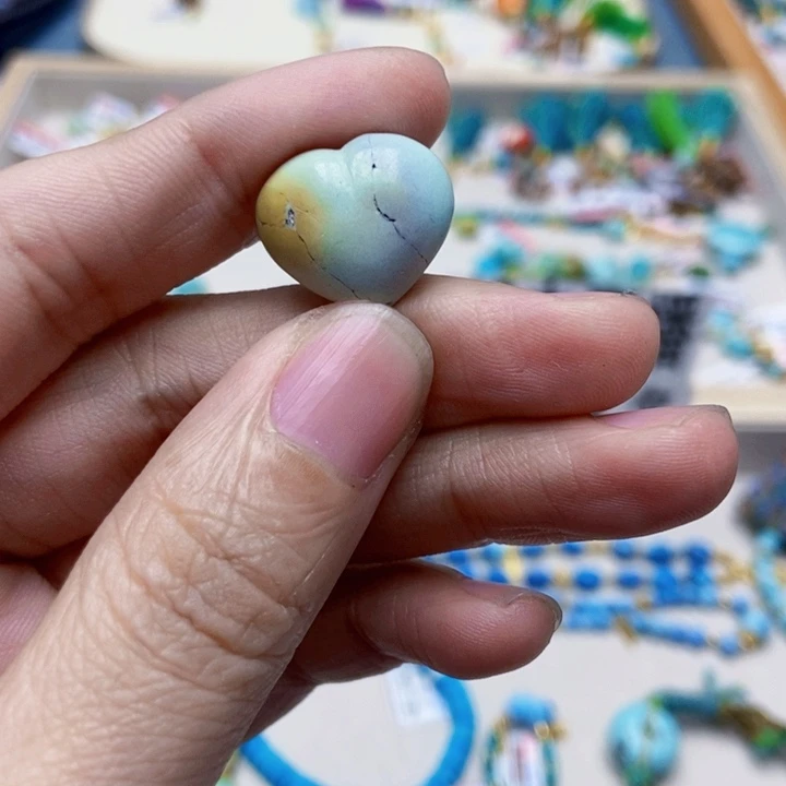 南红玛瑙未镶嵌颈饰