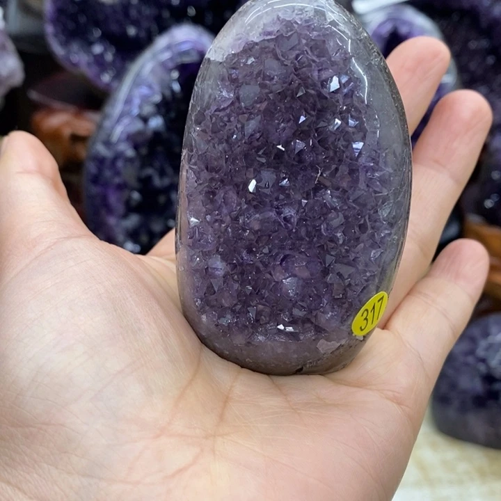 紫晶大型摆件（非配饰）未镶嵌