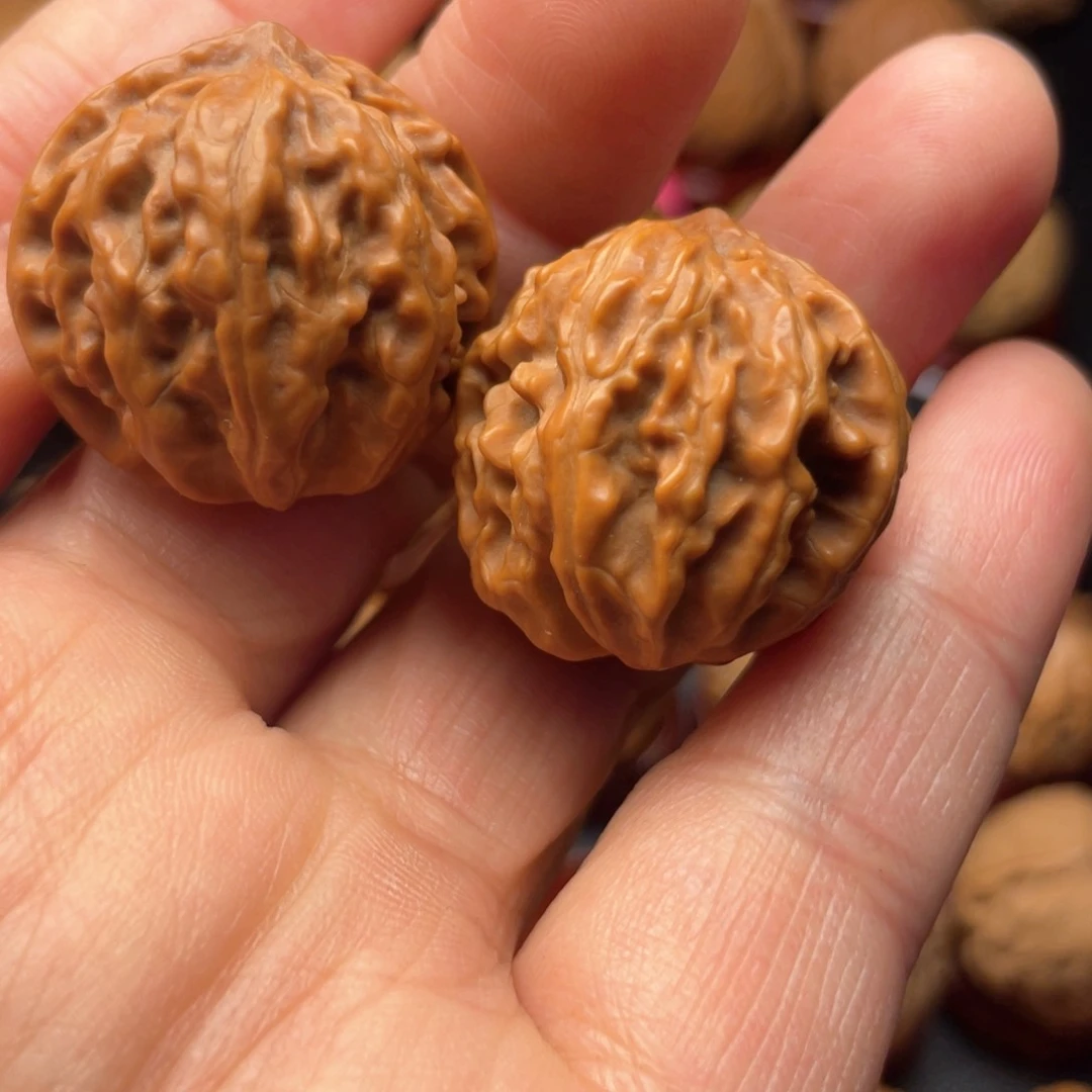 文玩核桃把件于***盘野生