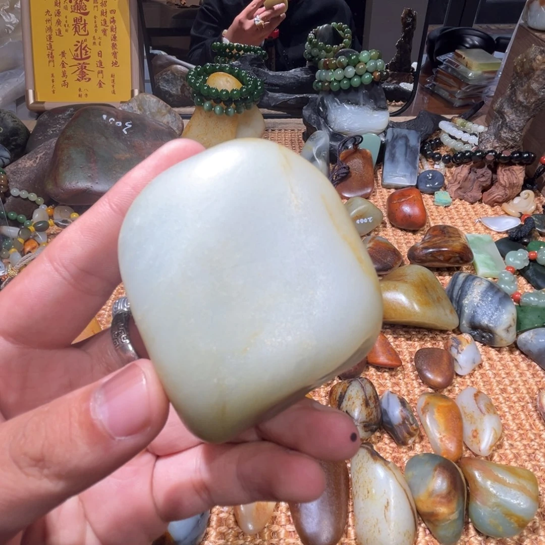 武***奇和田玉（子料）未镶嵌珠宝奇石