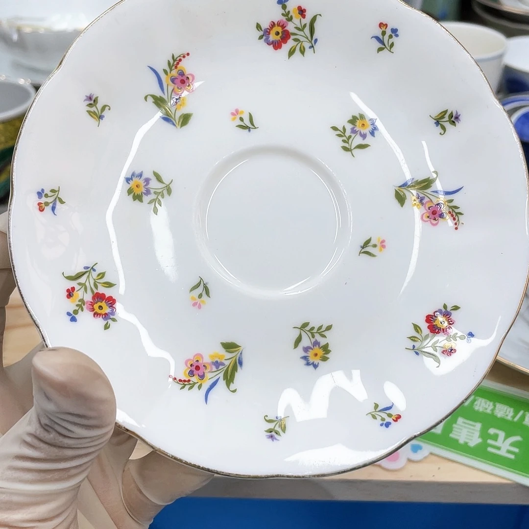 鹿屋家的美丽瓷器S****?