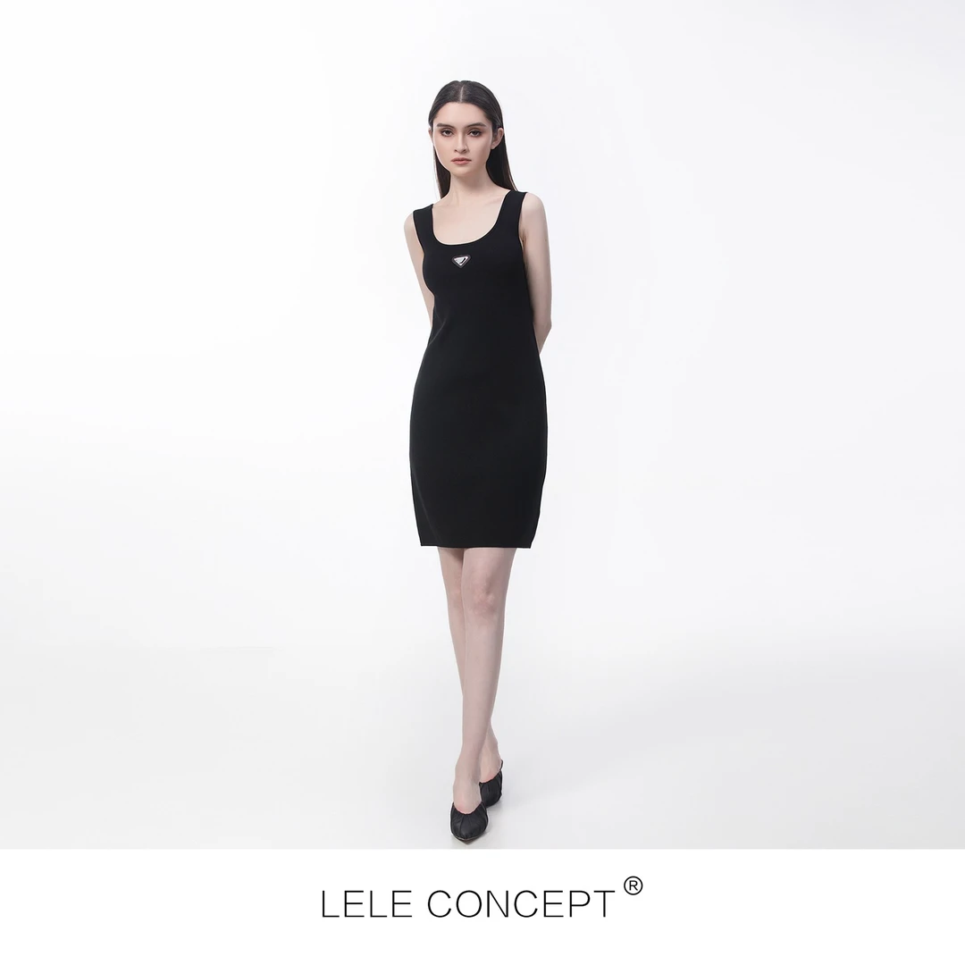 LELE CONCEPT｜「夭夭」 袖大领针织时尚百搭连衣裙Q0178