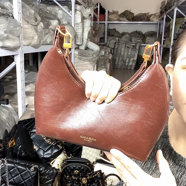蚕丝小牛剖层皮革PU
