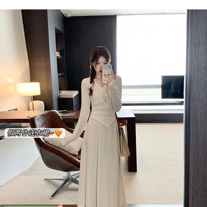 曾小咸 盐系高腰长裙女春季新款杏色假两件连衣裙Z243LH2409