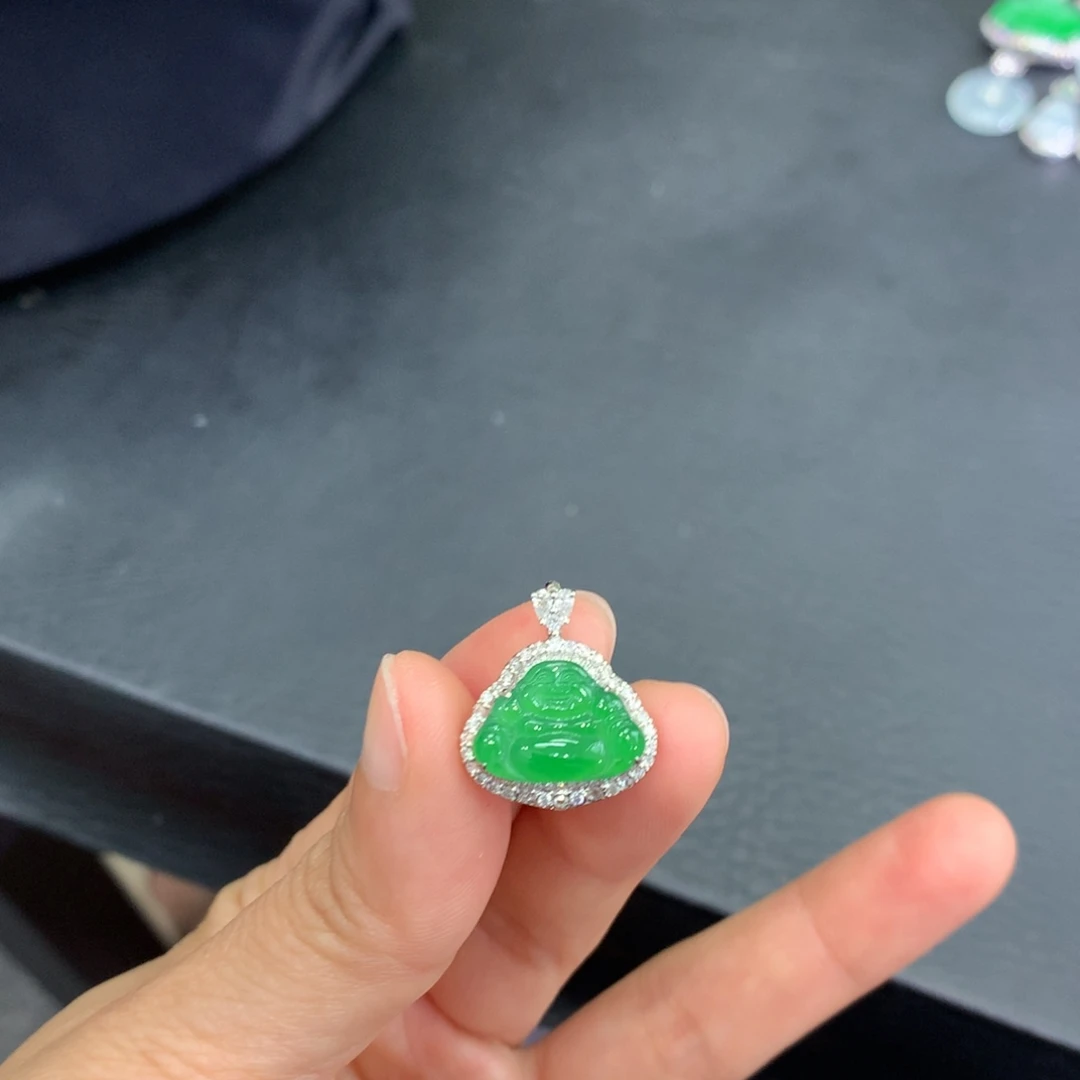 吊坠(不含链)18K金镶嵌翡翠