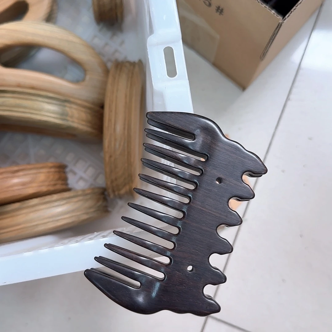 紫光檀木印象西湖梳子瑕疵