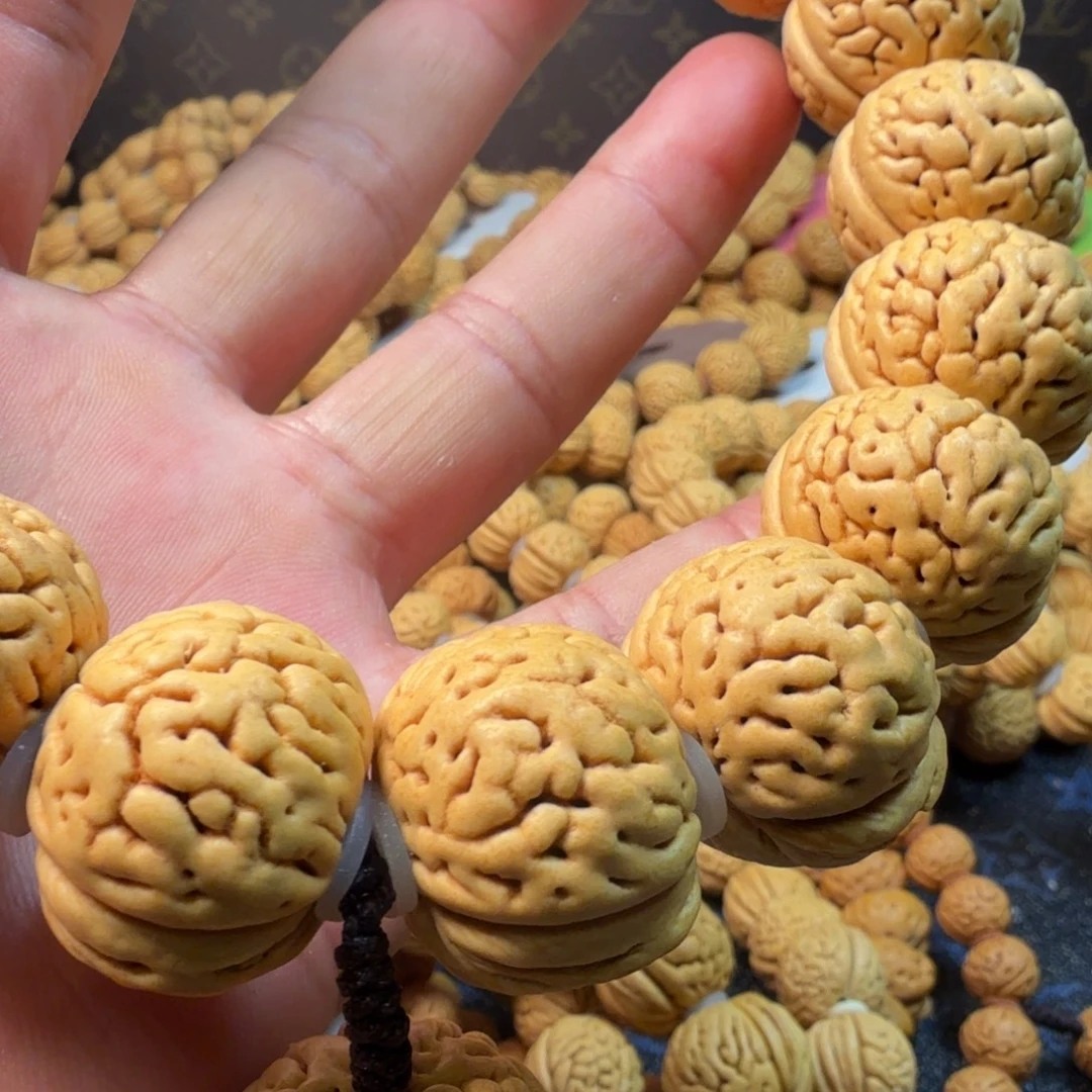 请***凯桃核吊坠野生肌肉