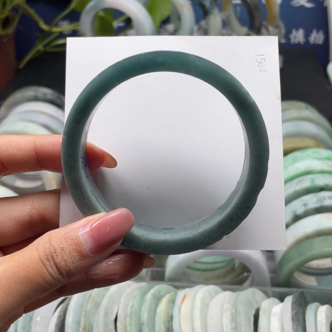 啊***萌定制翡翠未镶嵌翡翠手镯