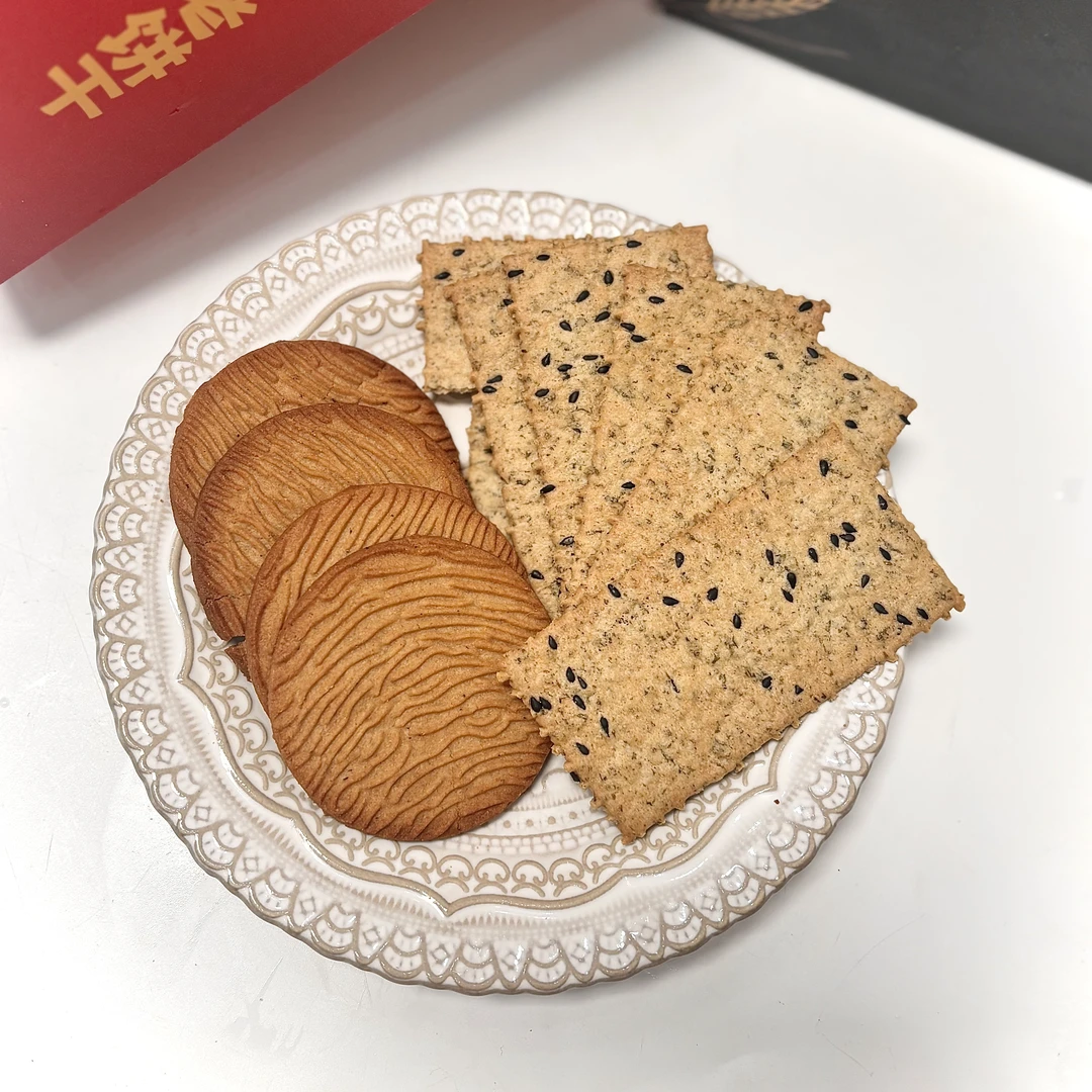 全麦海苔饼干、红枣饼干浓郁麦香还原大自然的丰富味道