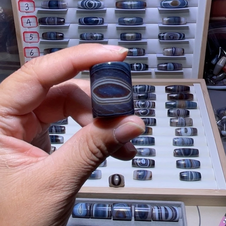 紫***业玛瑙/玉髓未镶嵌颈饰