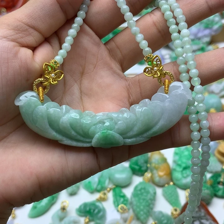 颈饰未镶嵌翡翠翡翠