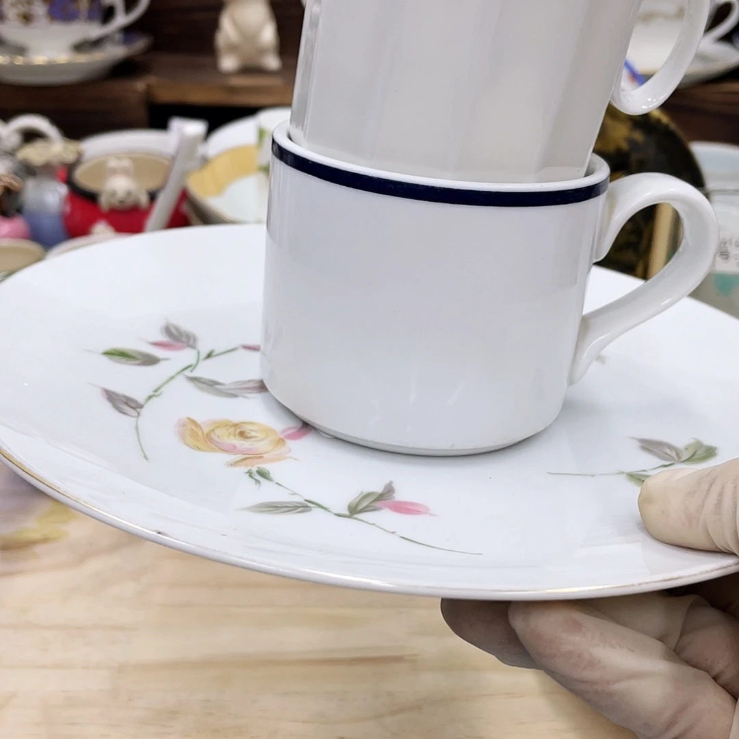 清***然鹿屋家的美丽咖啡杯