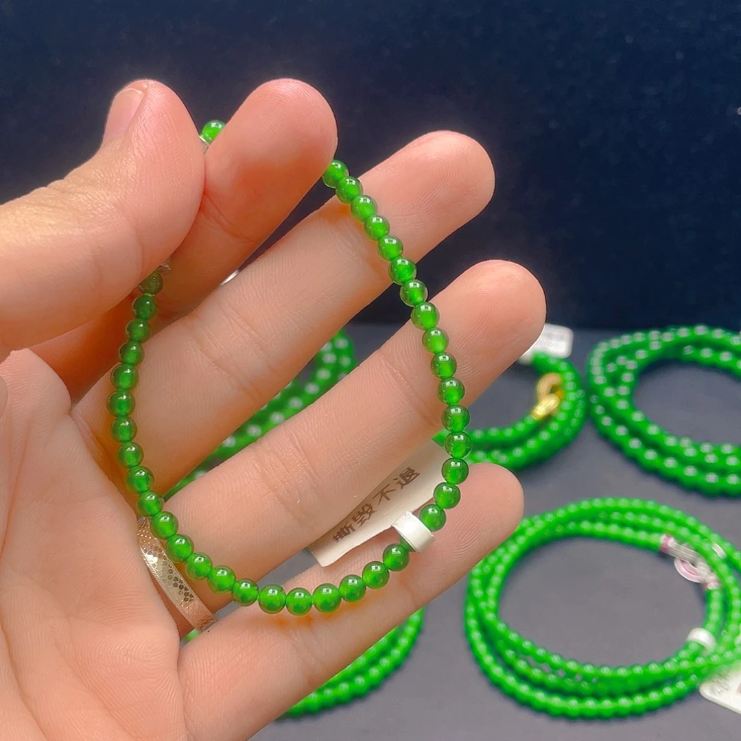 翡翠未镶嵌颈饰