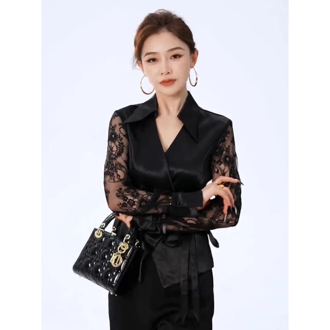 秋季新款时尚气质百搭高级轻奢显瘦简约翻领蕾丝拼接小众长袖衬衫