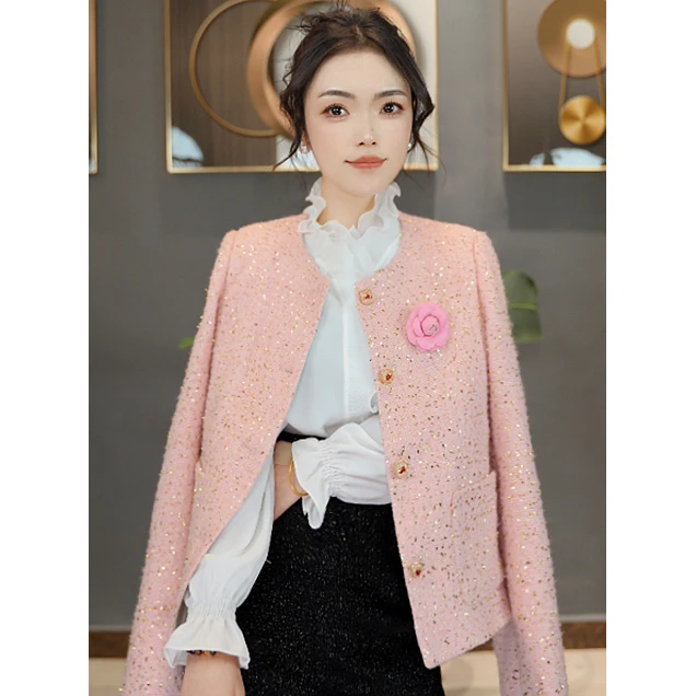 苏陌清法式高级感轻奢名媛羊毛小香风山茶花胸针外套