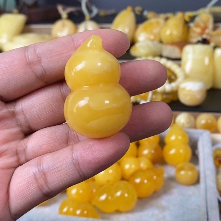 琥珀未镶嵌裸石葫芦