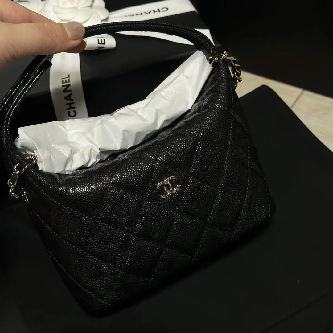 全新未使用 Chanel/香奈儿 蓝总专场/25C 黑金荔枝牛小饭盒hobo