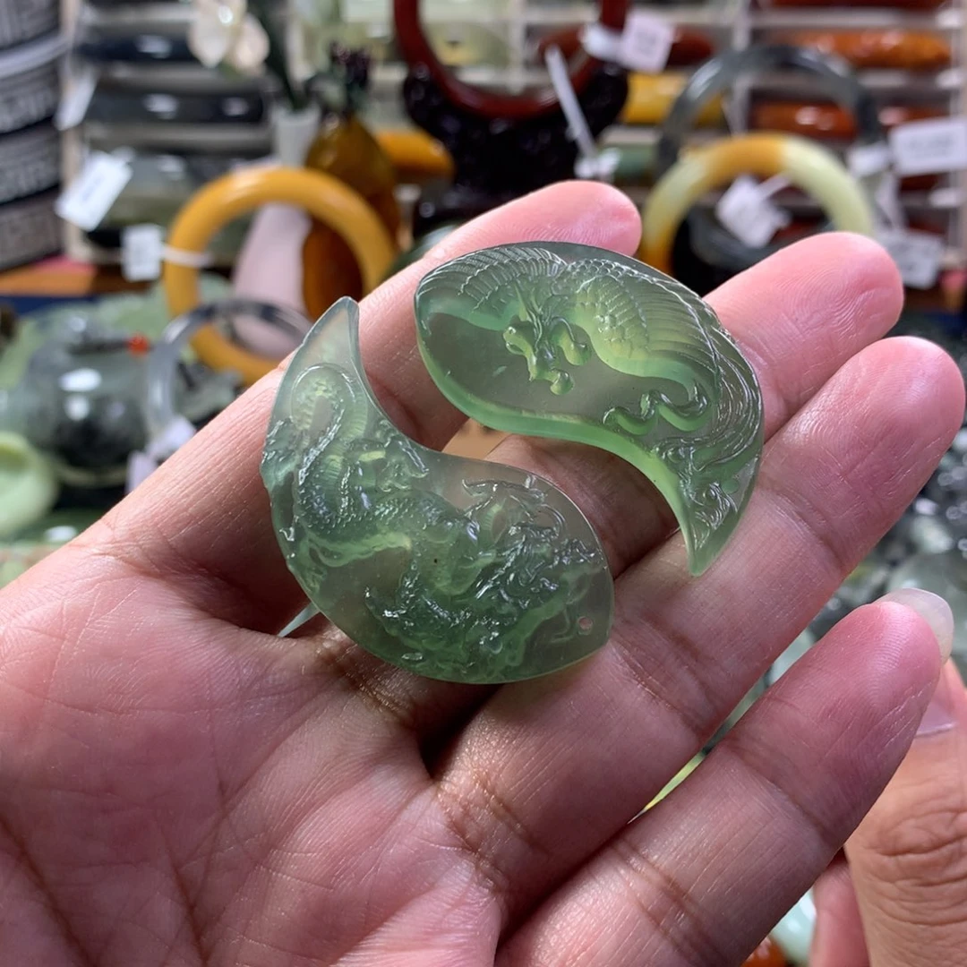 蛇纹石玉颈饰未镶嵌不退不换