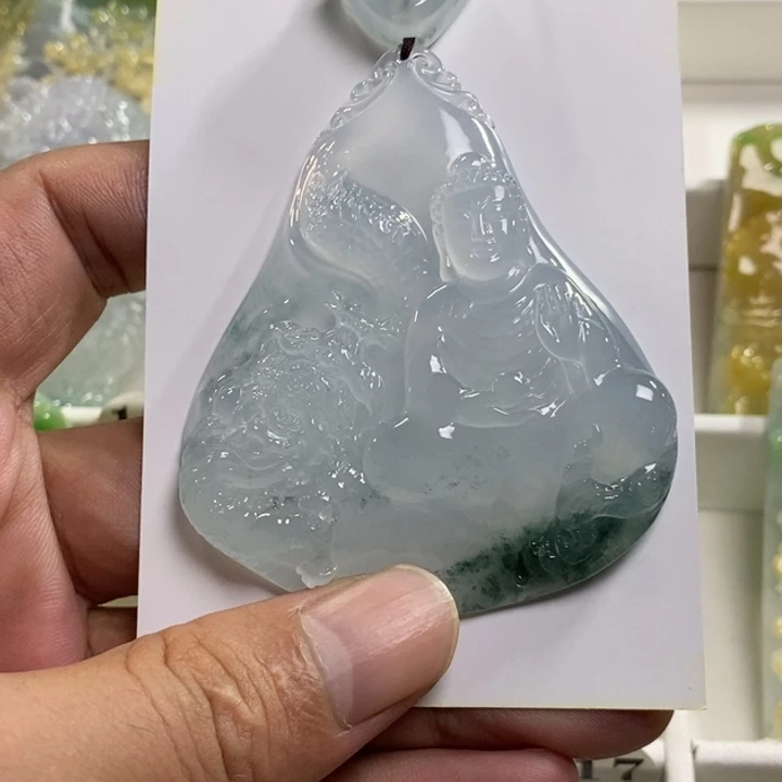 颈饰未镶嵌翡翠赢**择阿弥陀佛