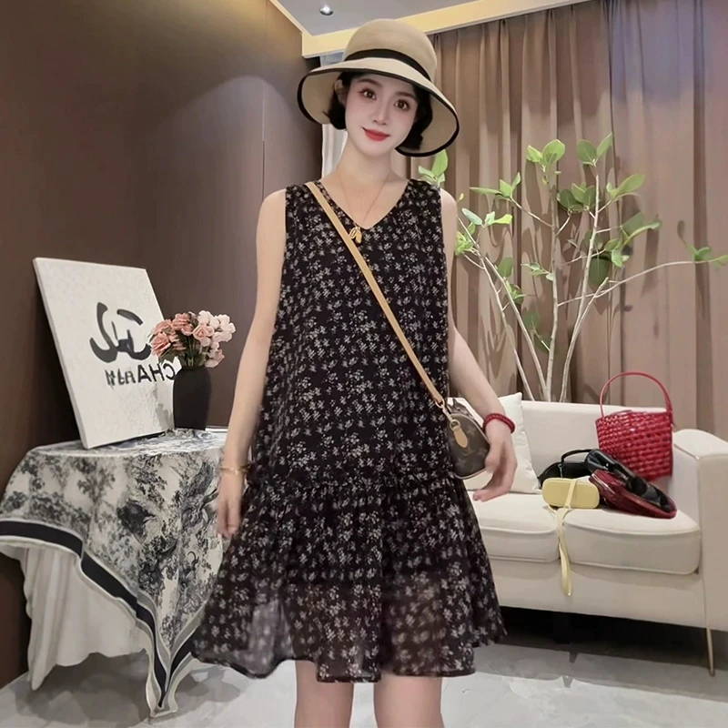 法式碎花无袖连衣裙女夏季2025新款百搭显瘦度假风雪纺裙v领裙子